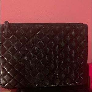 Black clutch